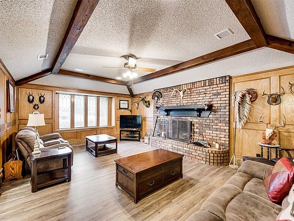 5th image of 5905 Old Barn Dr