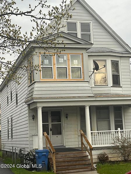 2nd image of 12 W Erie Street