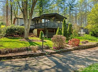 19 Timbers Edge Ln, Fairview, NC 28730