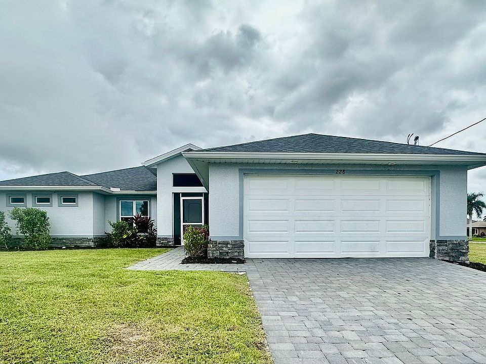 1st image of 228 NW 10th St