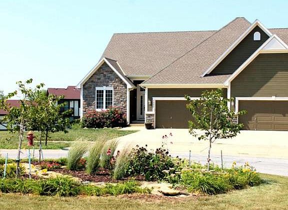 3rd image of 1202 Cottonwood Ct