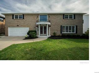 141 Morningstar Ct, Buffalo, NY 14221