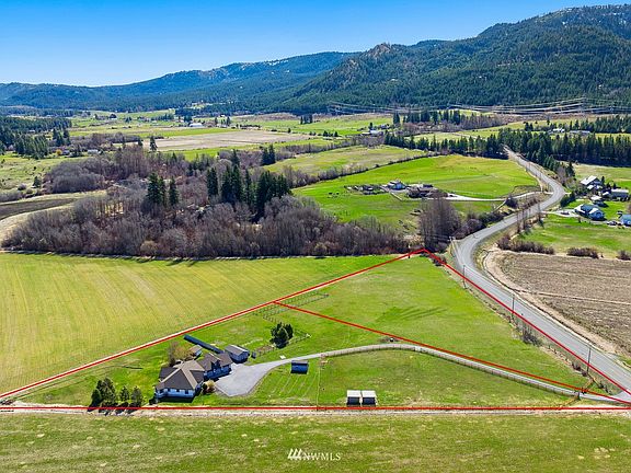 2 tax parcels totaling 6+ acres provide plenty of options. 