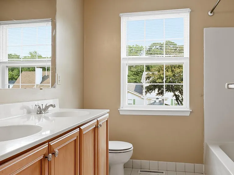 251 N Caroline Pl — Photo 33
