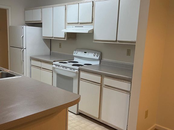 4th image of 400 Dabney Dr