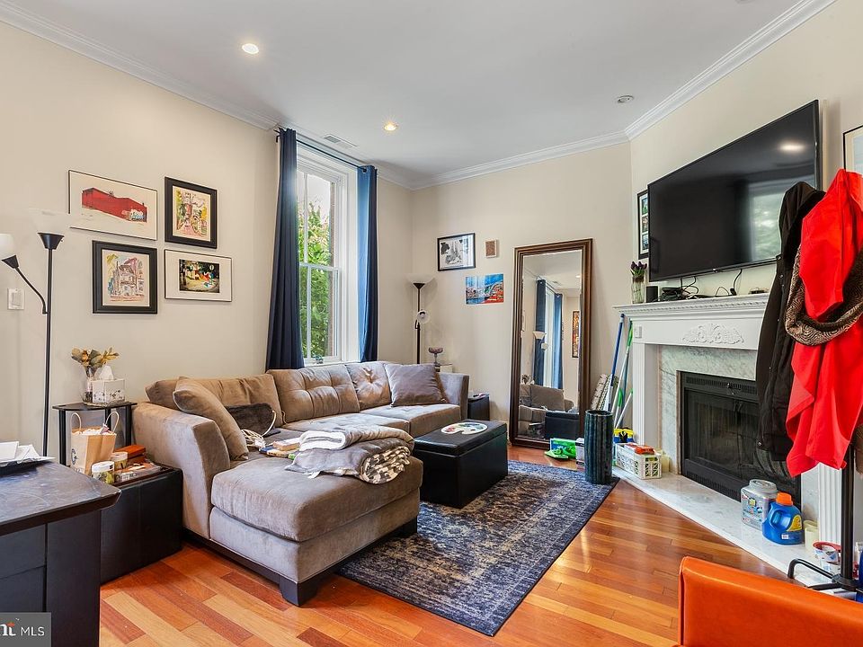 1st image of 1704 Wallace St APT 201
