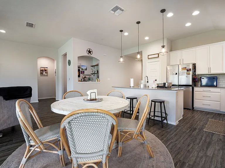 9018 Canopy Bnd — Photo 9