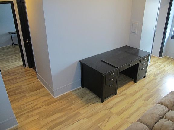 4th image of 2721 Boardwalk #408