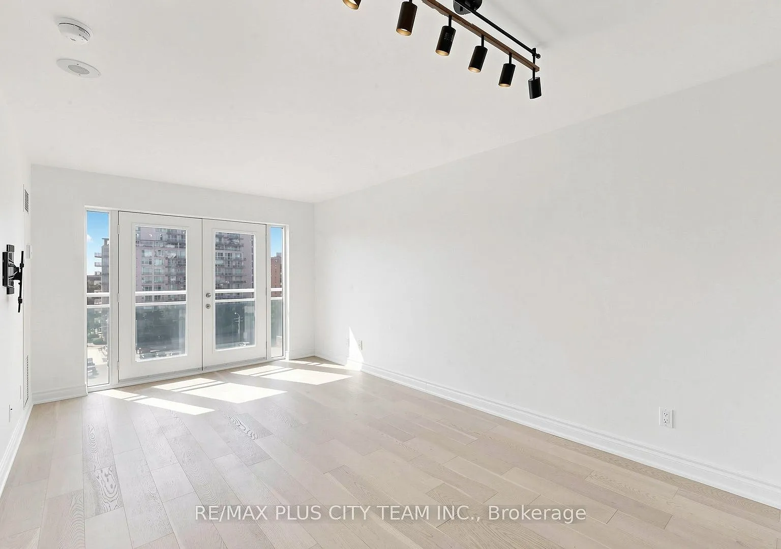 1 bed, $2,550 — Photo 4