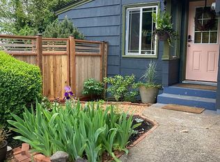 1263 9th St, Astoria, OR 97103