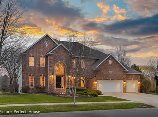 1755 Baybrook Ln, Naperville, IL