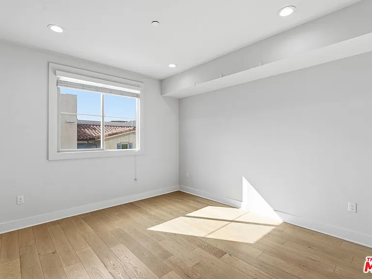 627 Deep Valley Dr #Penthouse 620 — Photo 15