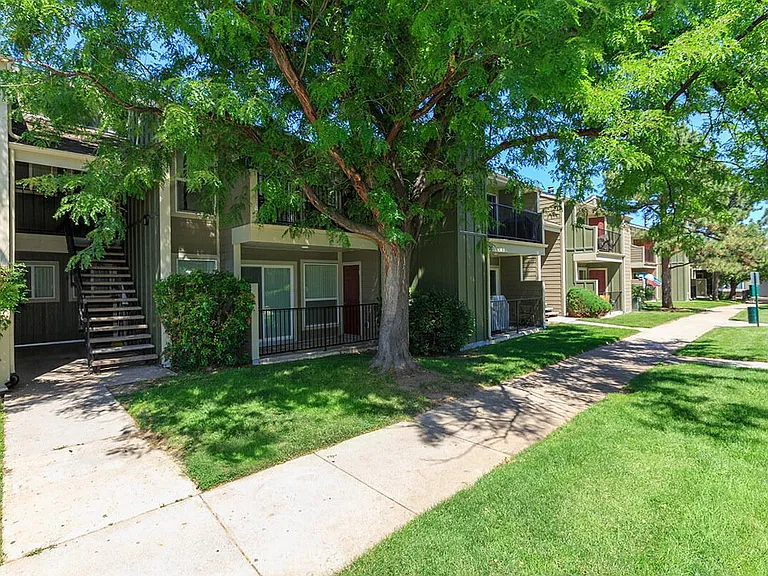 The Girard at Cherry Hills — Photo 4