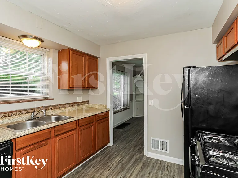 1017 N Bend Rd — Photo 8