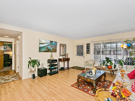 4th image of 420 Palomar Dr