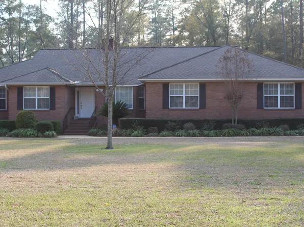 1035 Boxwood Dr, Bainbridge, GA 39819