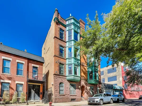 1500 N Orleans St APT 3N, Chicago, IL 60610