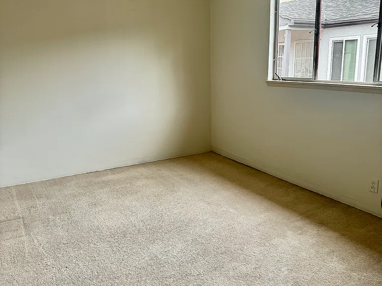 1242 Barry Ave #6 — Photo 6