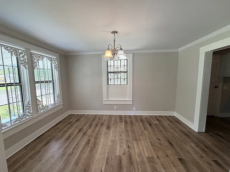 416 W Washington St — Photo 5