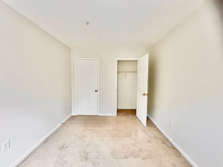 1803 Staley Manor Dr — Photo 29