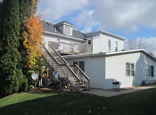 335 E Main St APT 3, Platteville, WI 53818