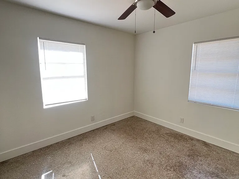 6819 E 21st Ave — Photo 23