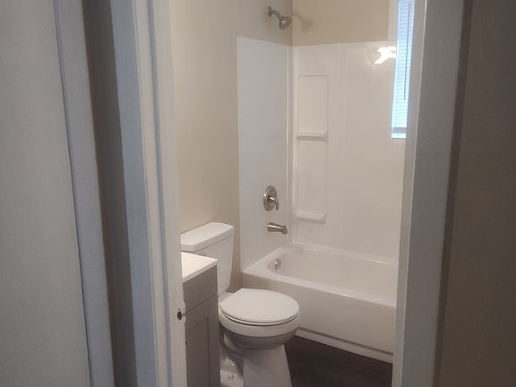 3rd image of 1315 County Home Rd #2