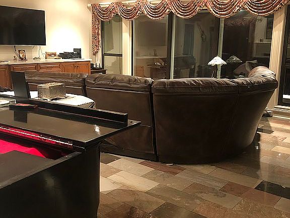 4th image of 6316 Bahama Shores Dr S
