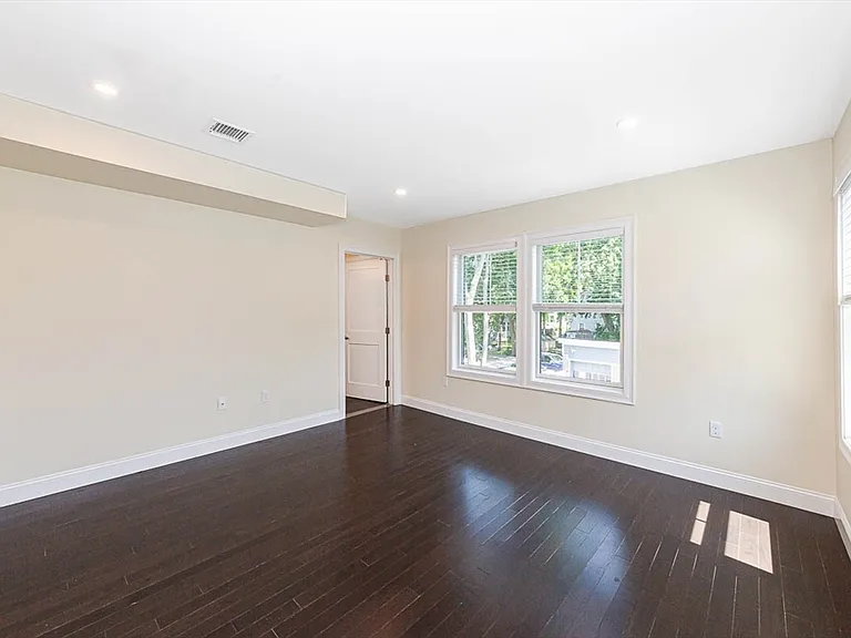 120 Jerome St #121 — Photo 25