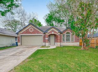 8205 Bangle St, Houston, TX 77012