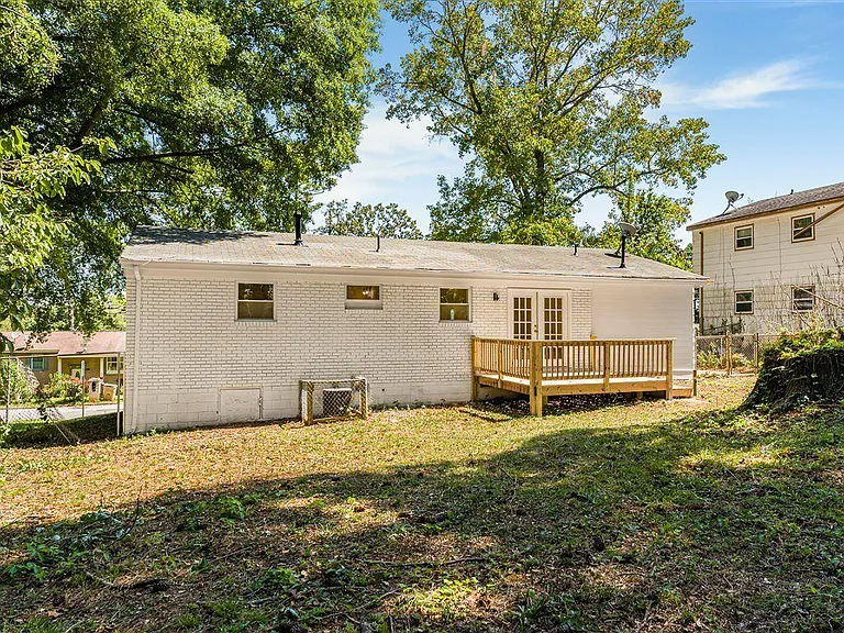 6371 Westbury Rd — Photo 27