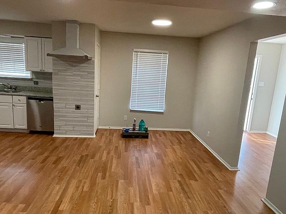 3rd image of 5209 Bama Dr