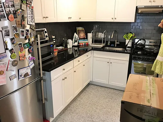 Rented by Joe Gotham LTD | media 11