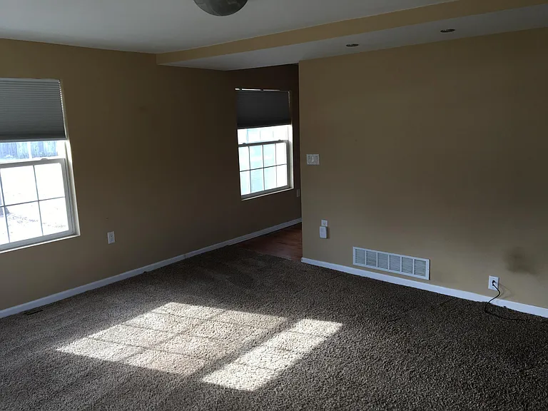 2944 S 9th Pl — Photo 20