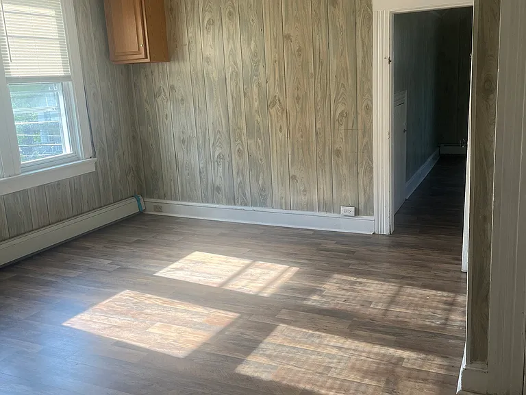 23 Highland Ave — Photo 5