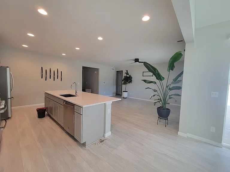 2322 Sunrise Ln — Photo 2