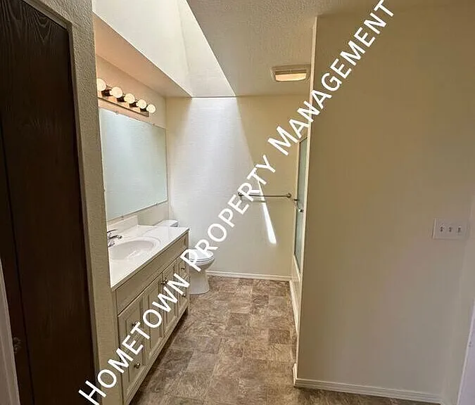 717 Lucerne Ln SE — Photo 12