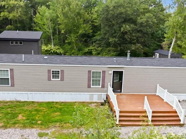24 Cat Mousam Road, Kennebunk, ME 04043