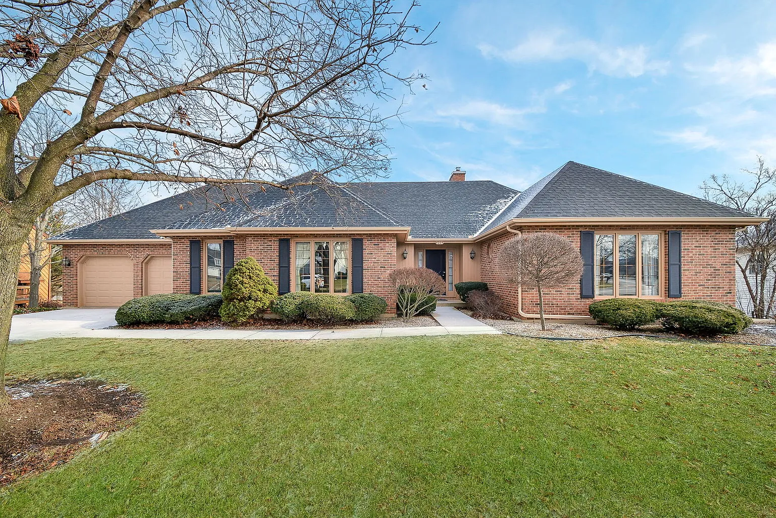 6225 Sleepy Hollow Ln photo 1