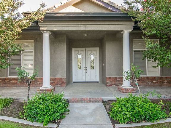 3rd image of 12801 Holland Park St