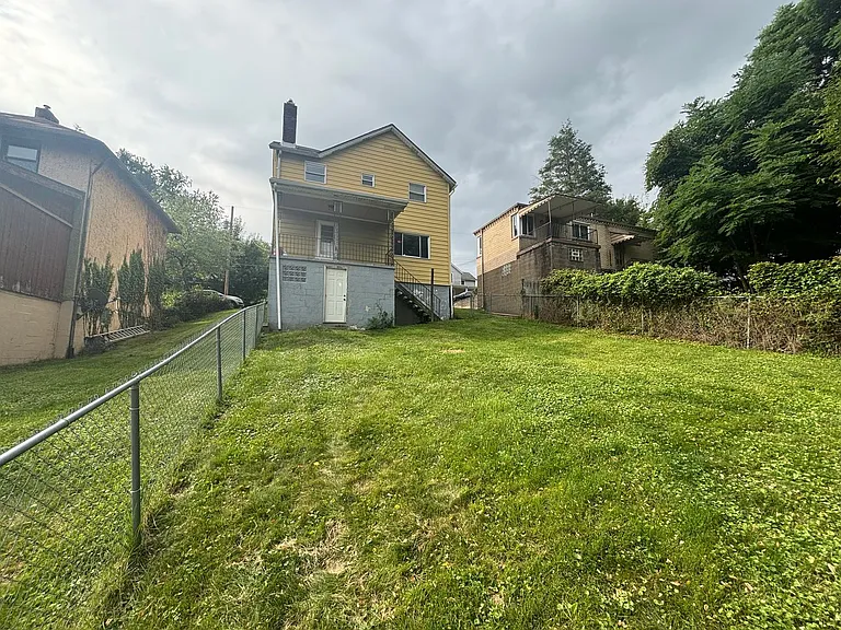3333 Lincoln Ave — Photo 5