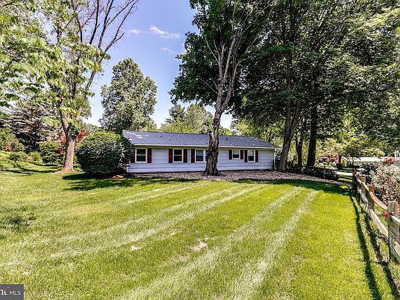 4th image of 4964 Woodward Gdns