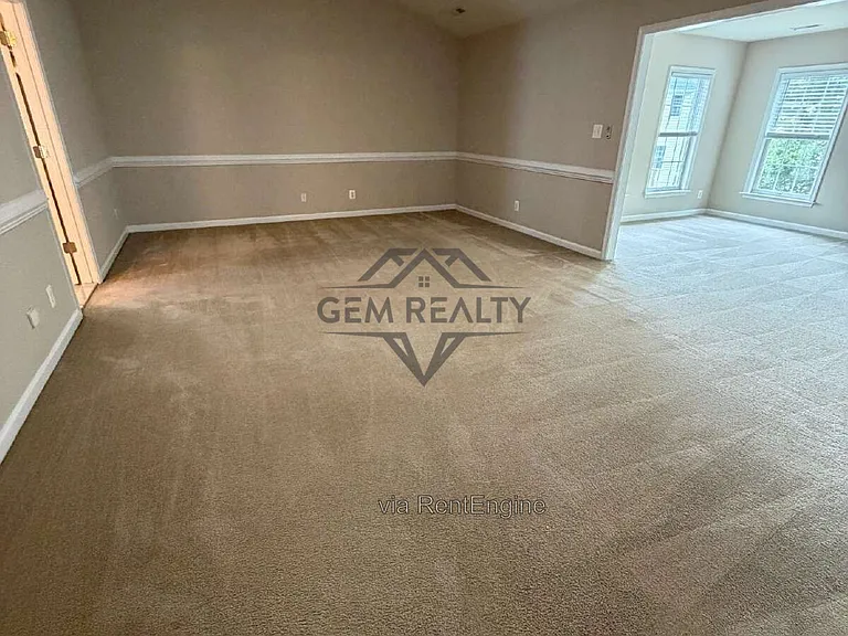 10410 Silver Creek Ct — Photo 48