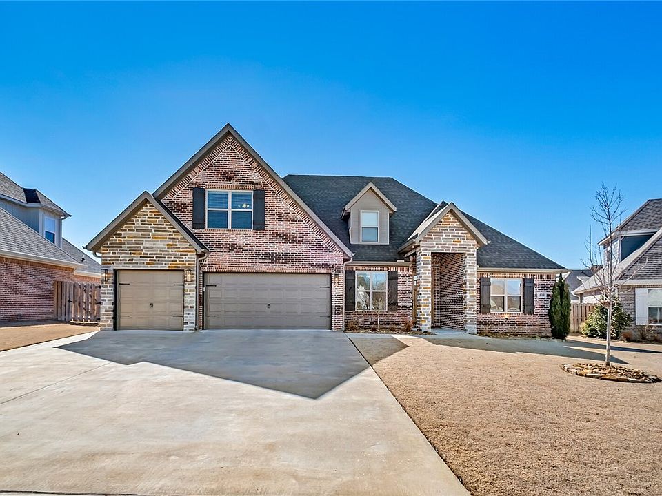 1st image of 1610 Grace Pl