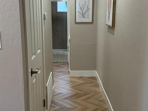 5th image of 2365 Foothill Rd APT 4