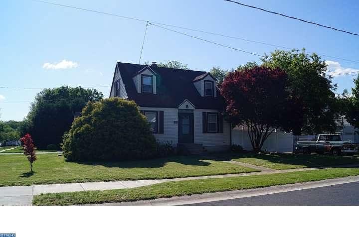 1st image of 400 Jackson Ave