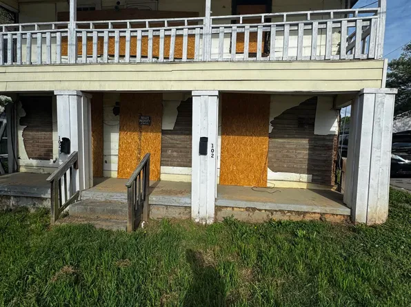 102 S Fisher St, Raleigh, NC 27610