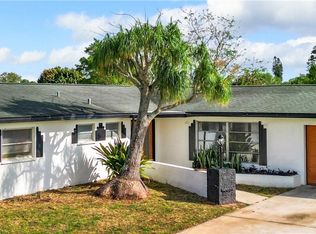 606 Grandview Dr, Lehigh Acres, FL 33936