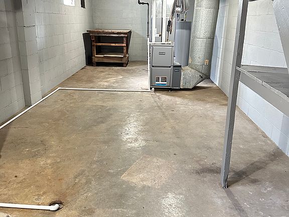 3rd image of 476 S Huron Ave