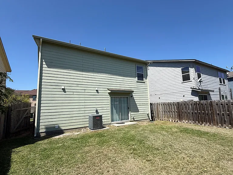 7238 Azalea Sq — Photo 17